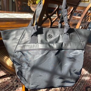 Lulu Lemon bag